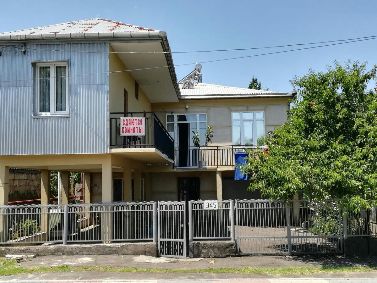 Guest House Of Givi Kobuleti Εξωτερικό φωτογραφία