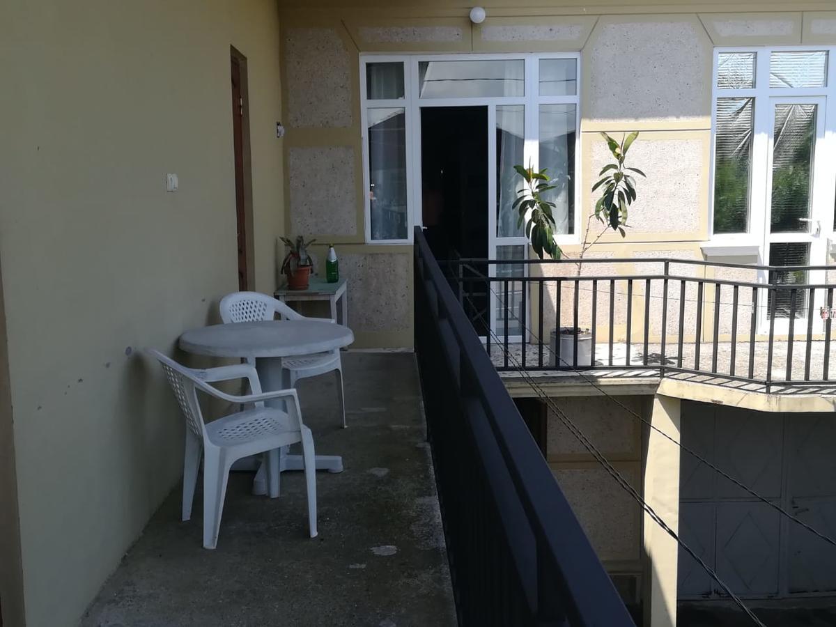 Guest House Of Givi Kobuleti Εξωτερικό φωτογραφία