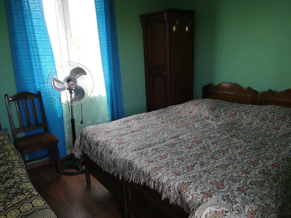 Guest House Of Givi Kobuleti Εξωτερικό φωτογραφία