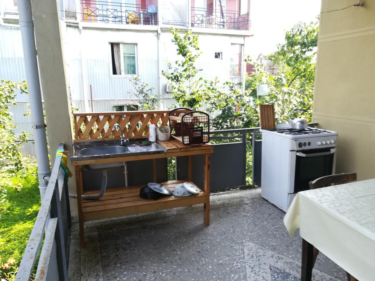 Guest House Of Givi Kobuleti Εξωτερικό φωτογραφία