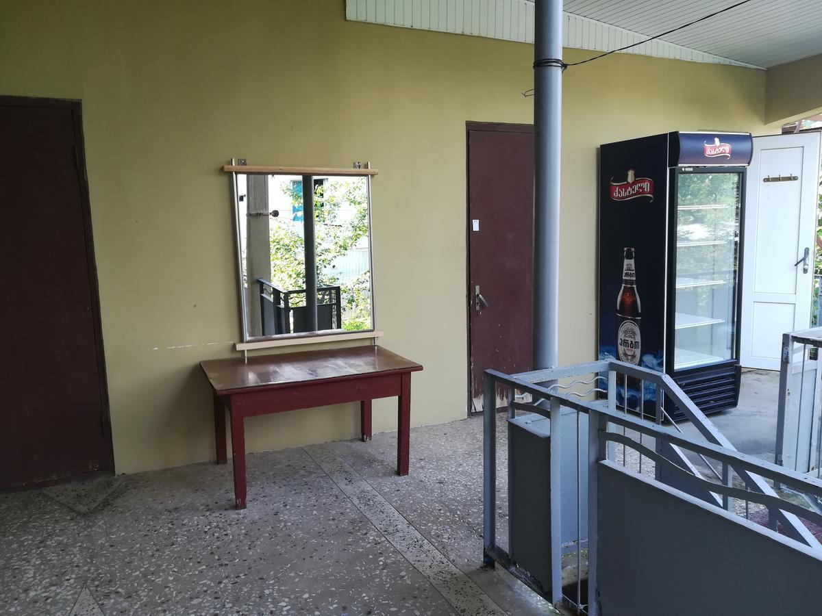 Guest House Of Givi Kobuleti Εξωτερικό φωτογραφία